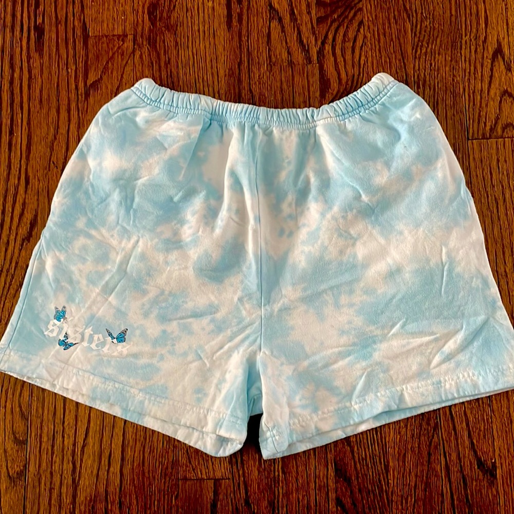 Womens James Charles Sisters shorts